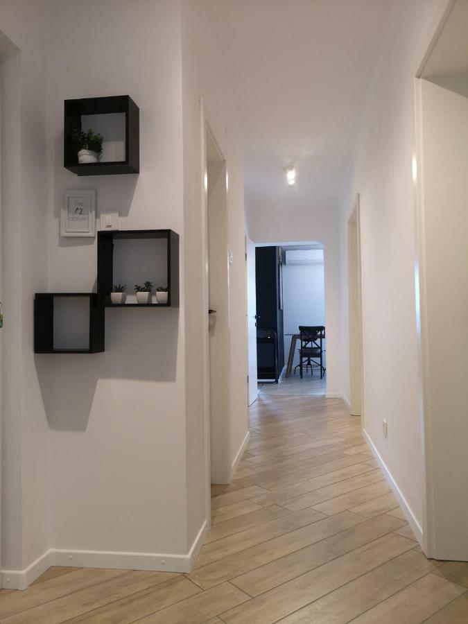 Apartment Gervais Rijeka Buitenkant foto